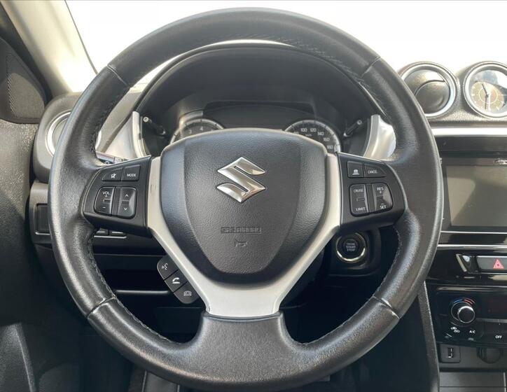 Suzuki Vitara 19
