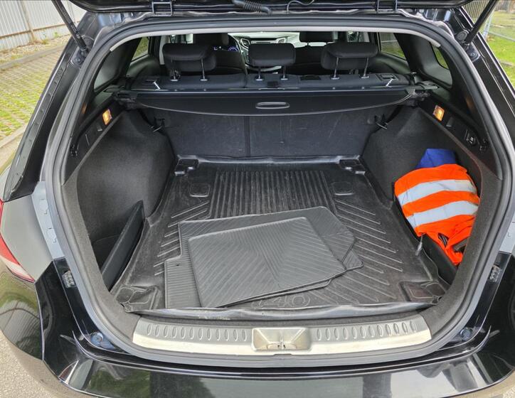 Hyundai i40 33