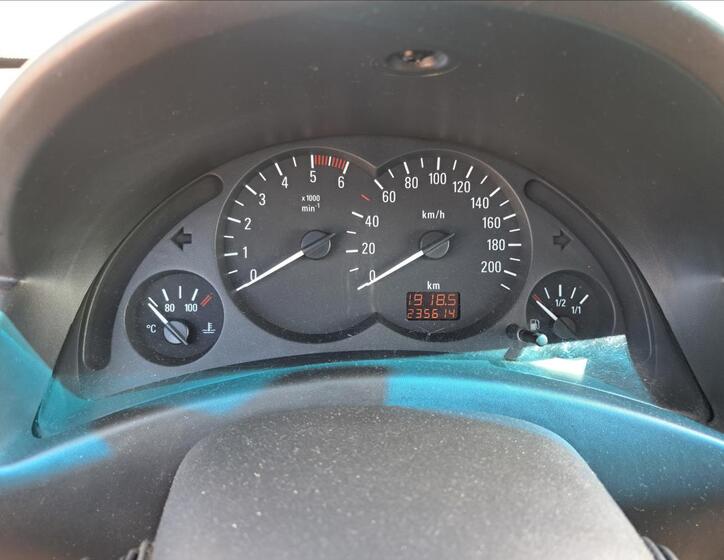 Opel Corsa 24