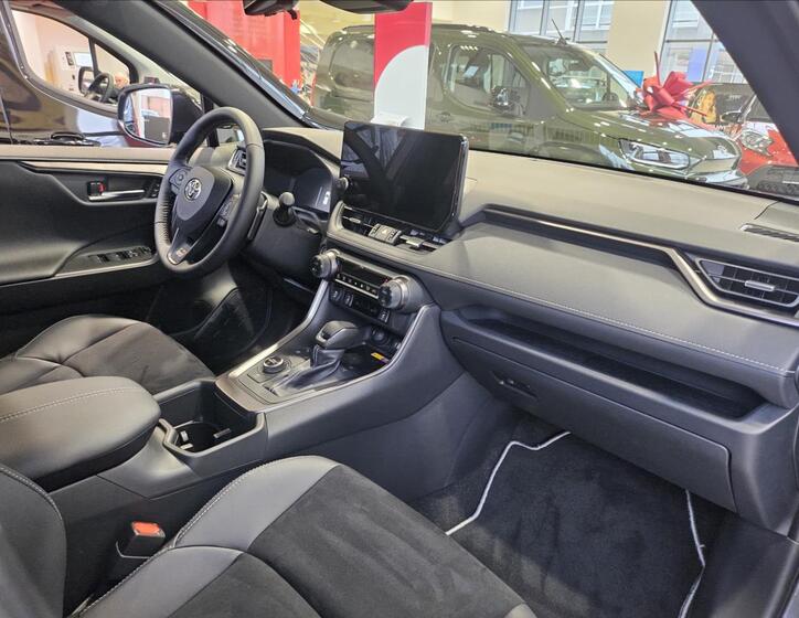 Toyota RAV4 2