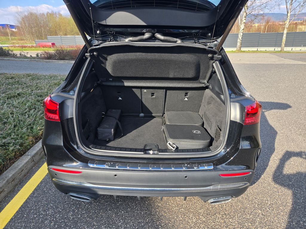 Mercedes-Benz GLA 20