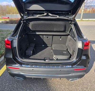 Mercedes-Benz GLA 20