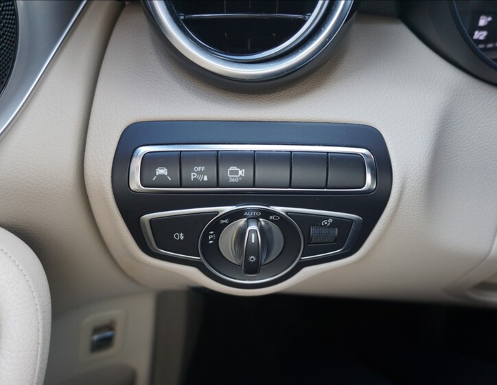 Mercedes-Benz GLC 11