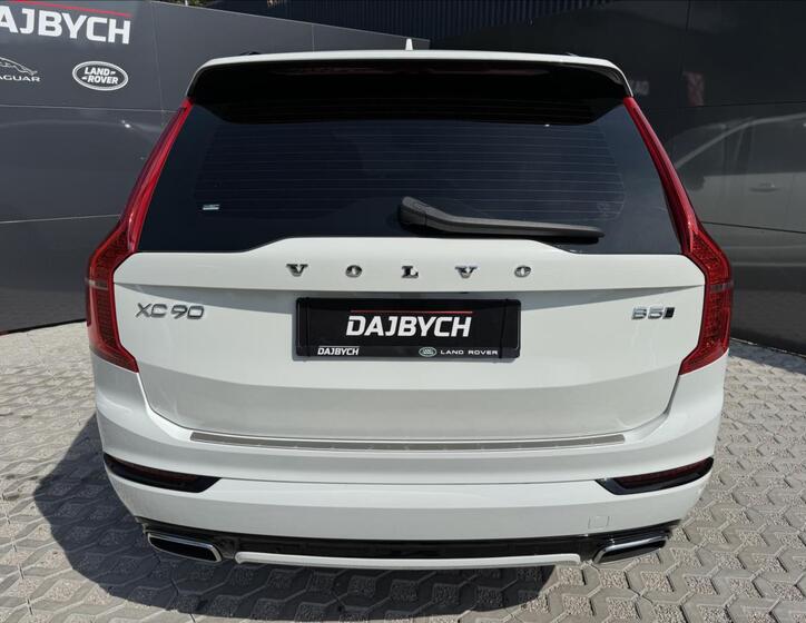 Volvo XC90 8