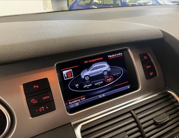 Audi Q7 10