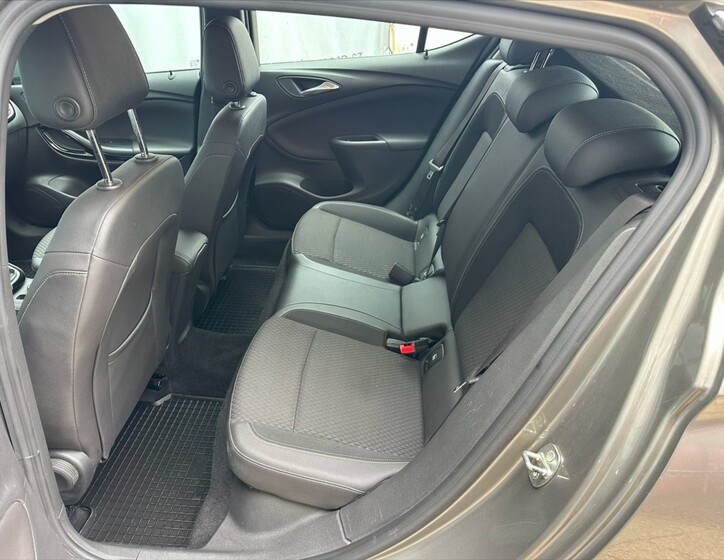 Opel Astra 11