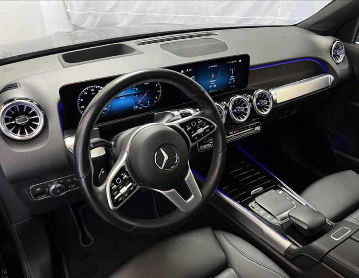 Mercedes-Benz GLB 9