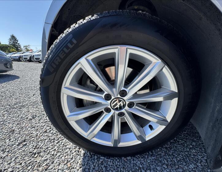 Volkswagen Passat 36