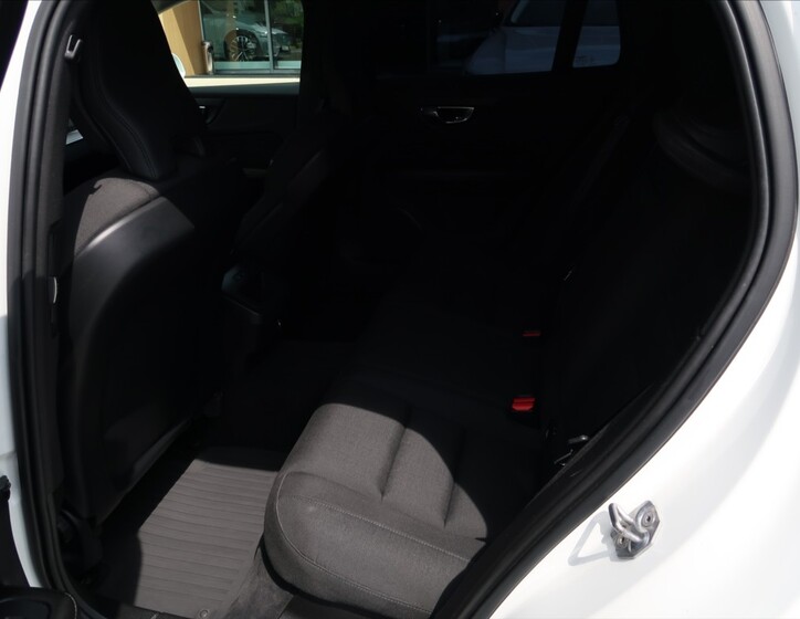 Volvo V60 10