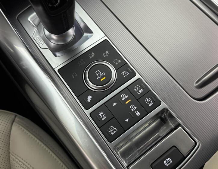 Land Rover Range Rover Sport 31