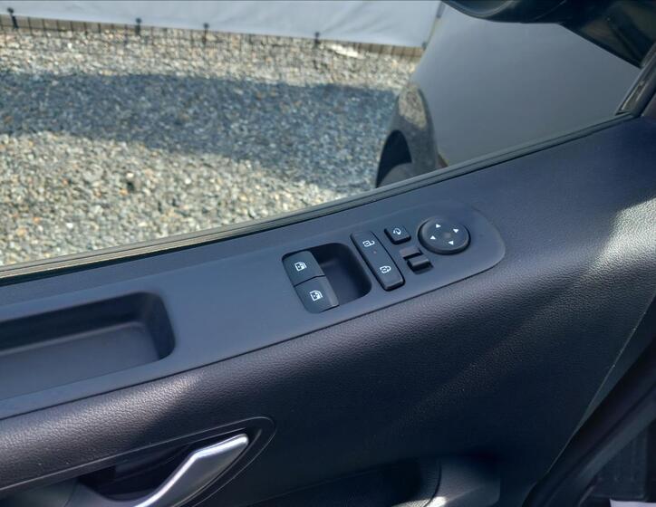 Hyundai Staria 15