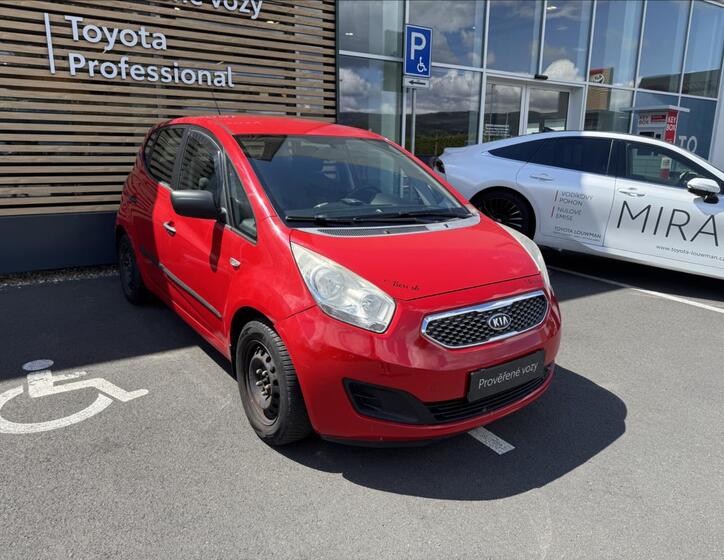KIA Venga 10