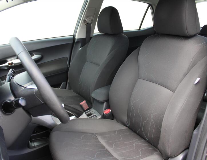 Toyota Auris 10