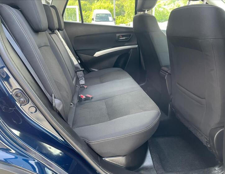 Suzuki SX4 S-Cross 8