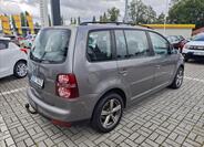 Volkswagen Touran 6