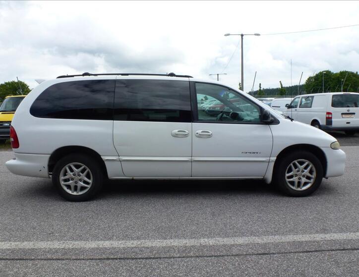 Dodge Grand Caravan 6