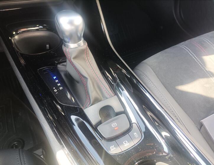 Toyota C-HR 18