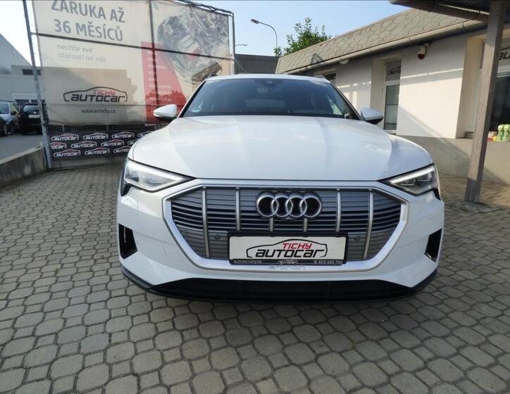 Audi e-tron 8