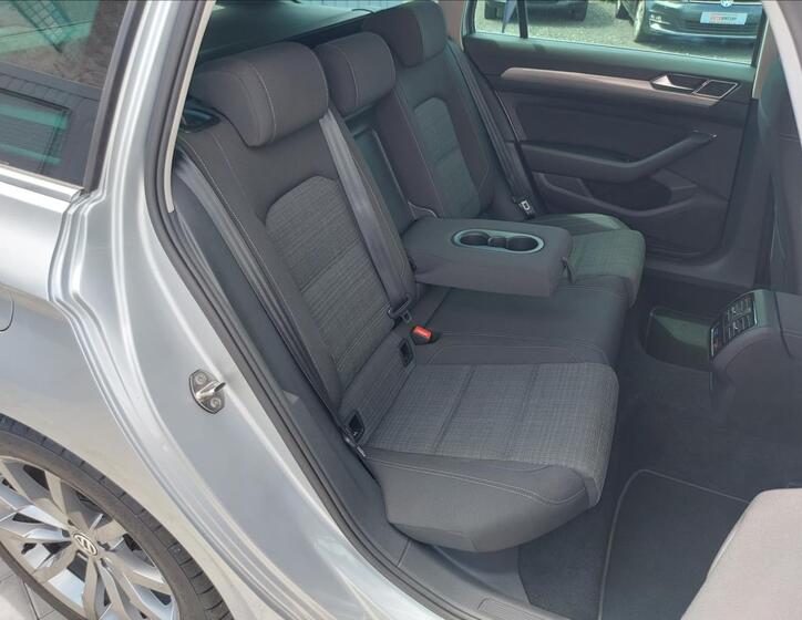 Volkswagen Passat 8