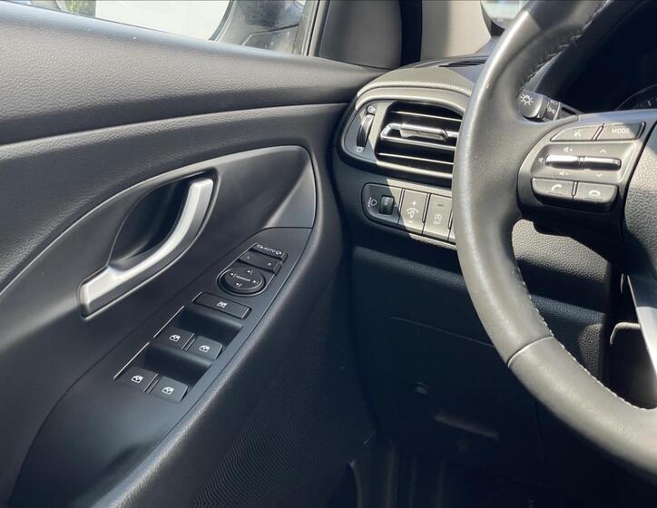Hyundai i30 13