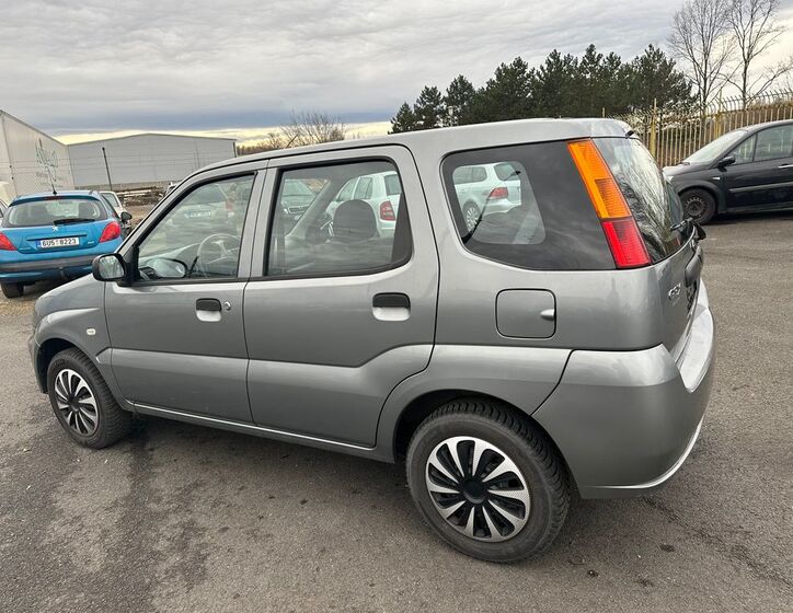 Subaru Justy 4