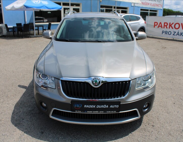 Škoda Superb 2