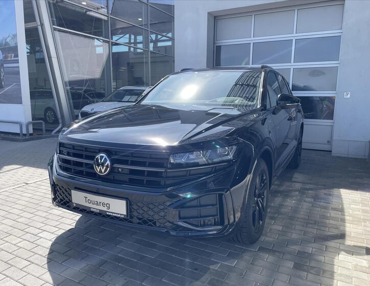 Volkswagen Touareg 1