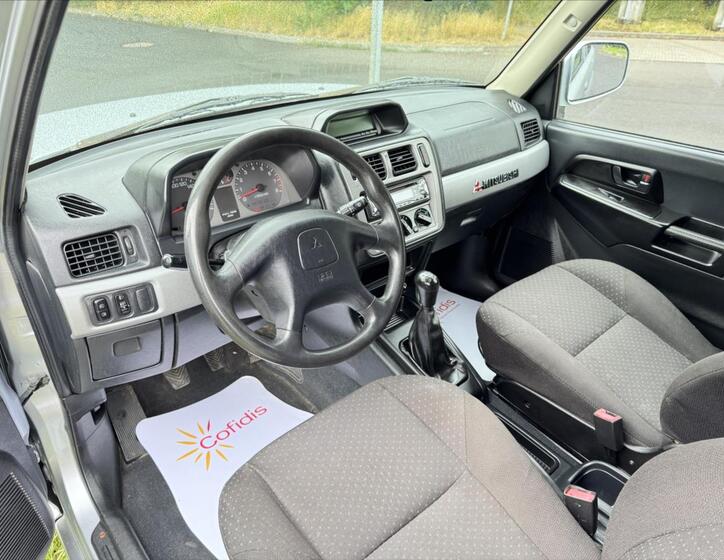 Mitsubishi Pajero Pinin 14