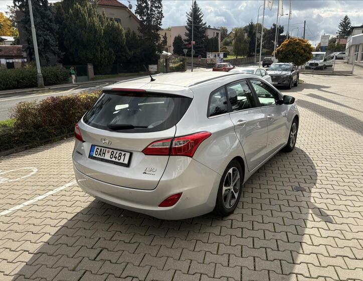 Hyundai i30 5