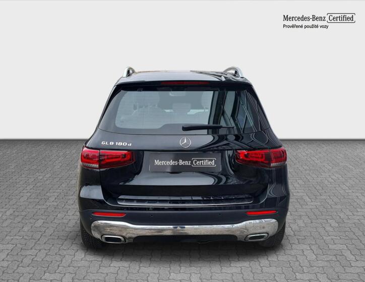 Mercedes-Benz GLB 4