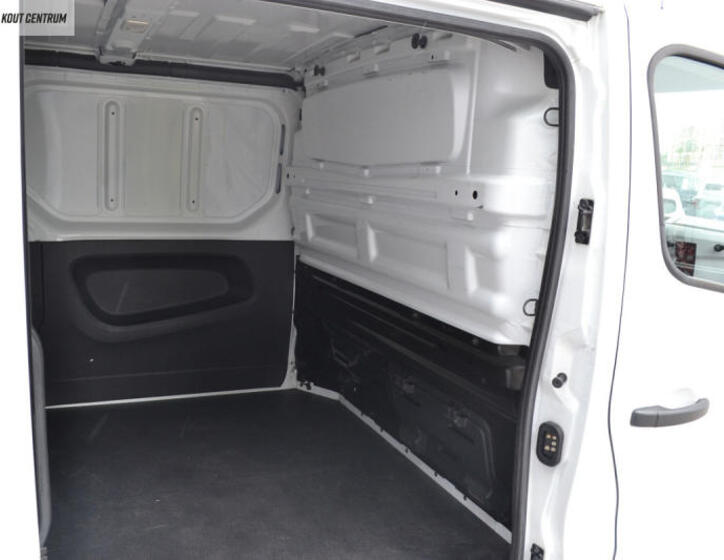 Renault Trafic 14