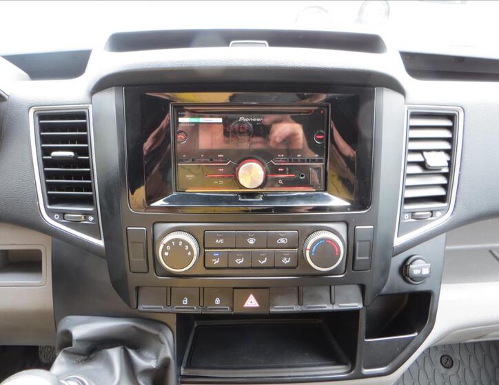 Hyundai H 350 13
