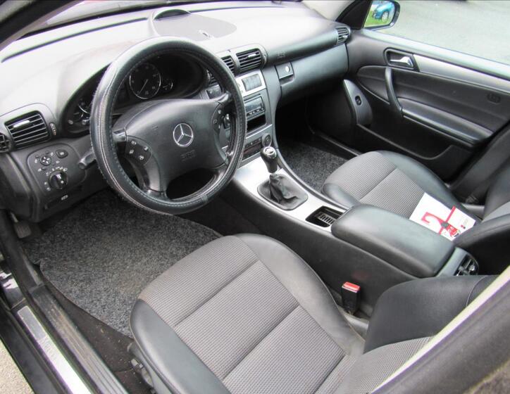 Mercedes-Benz Třídy C 9