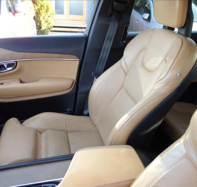 Volvo XC90 11