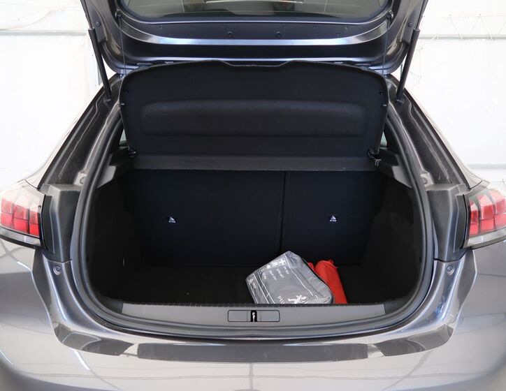 Peugeot 208 11