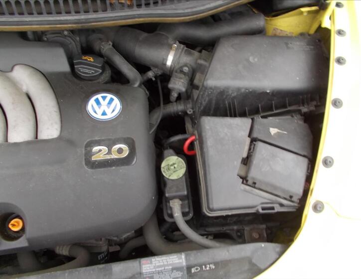 Volkswagen New Beetle 23