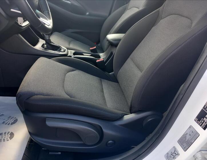 Hyundai i30 16