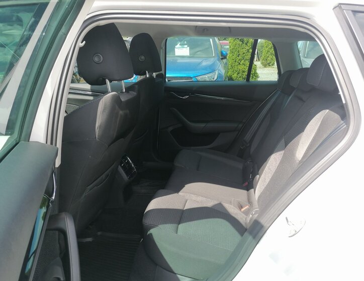 Škoda Octavia 10
