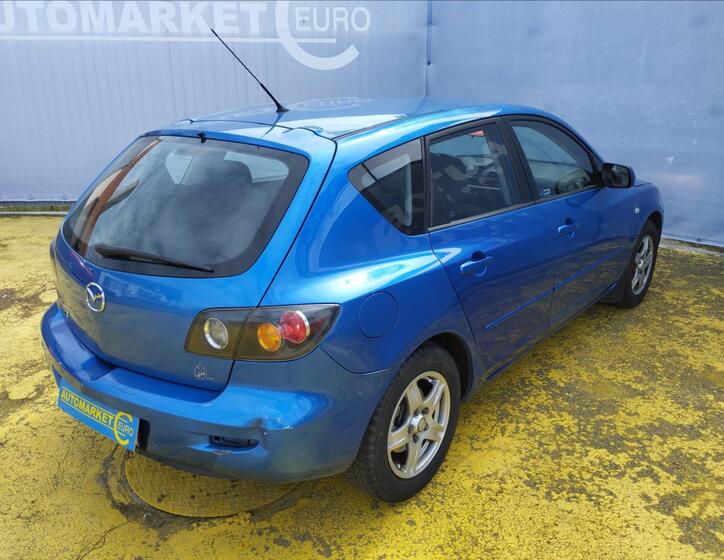 Mazda 3 4