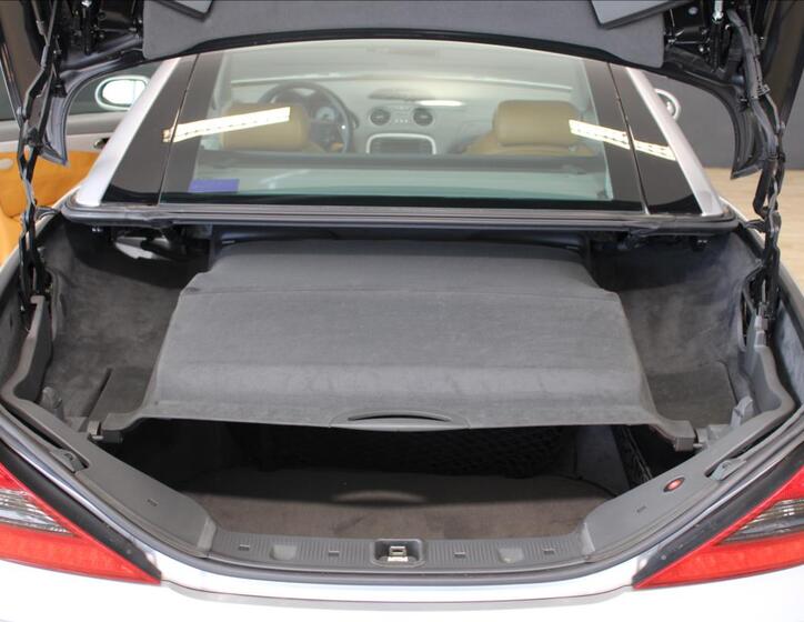 Mercedes-Benz SL 16