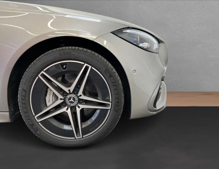 Mercedes-Benz Třídy C 22