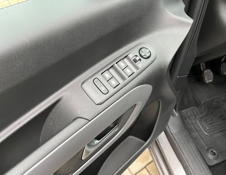 Toyota ProAce City Verso 13