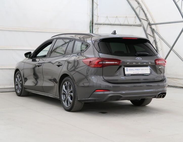 Ford Focus 8