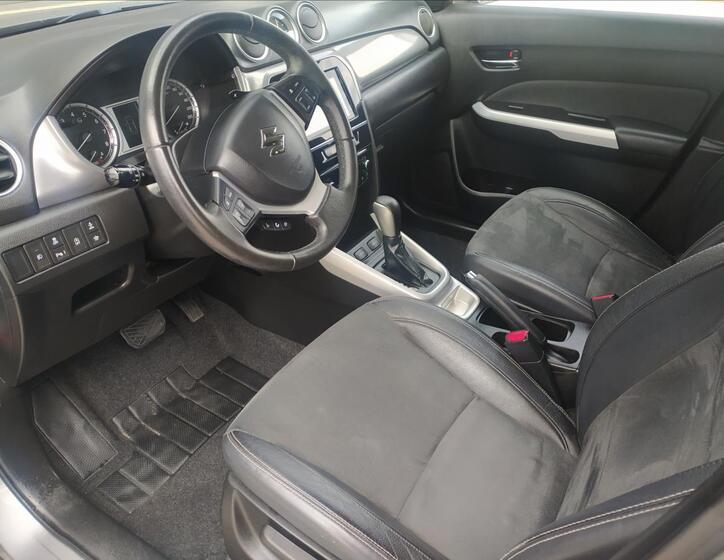 Suzuki Vitara 11