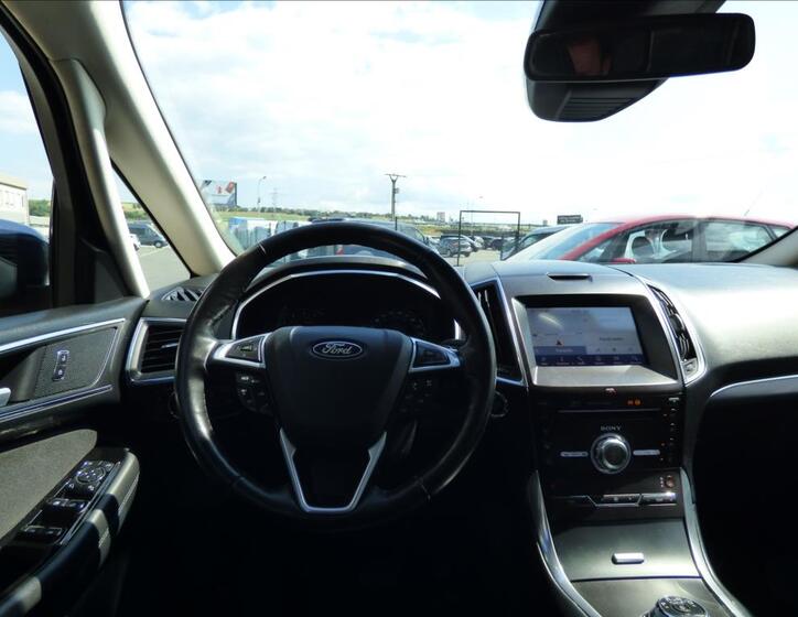 Ford S-MAX 13