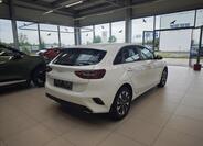 KIA Ceed 5