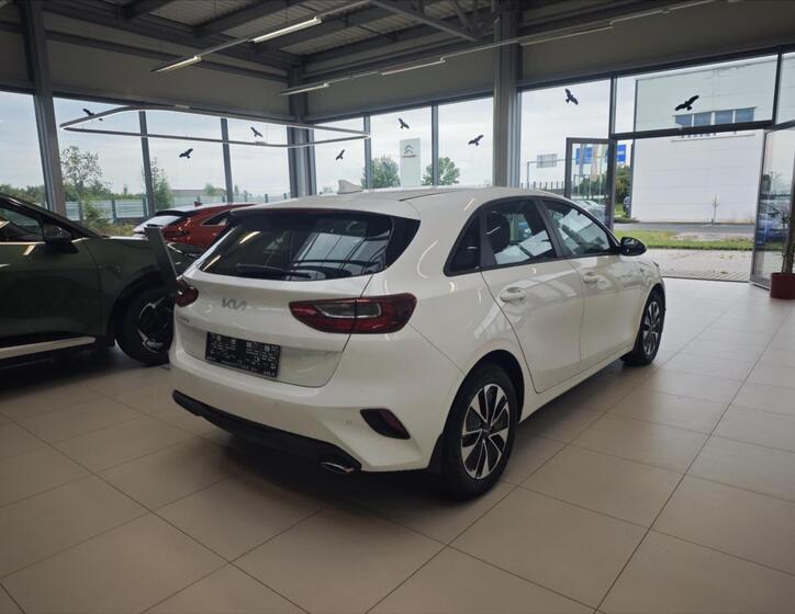 KIA Ceed 5