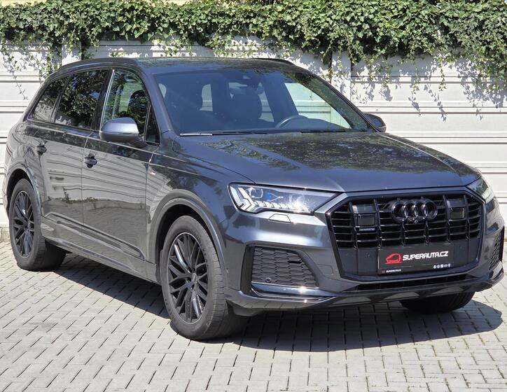 Audi Q7 1