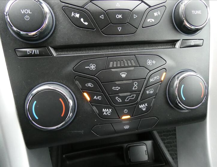Ford Mondeo 28