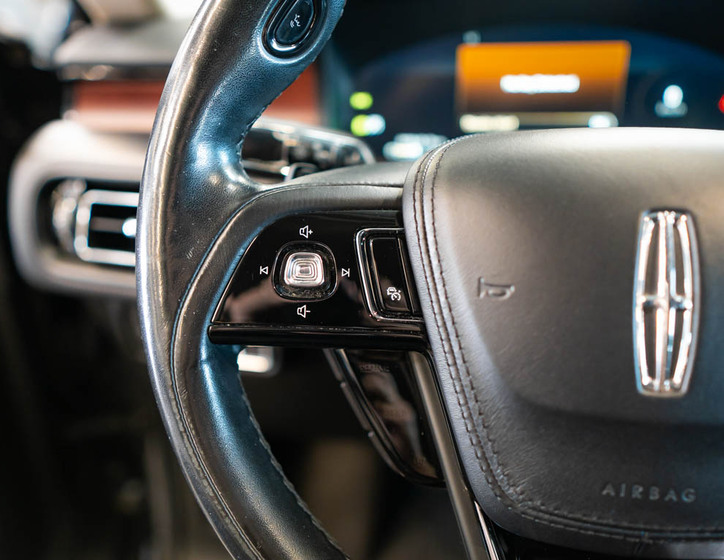 Lincoln Aviator 17